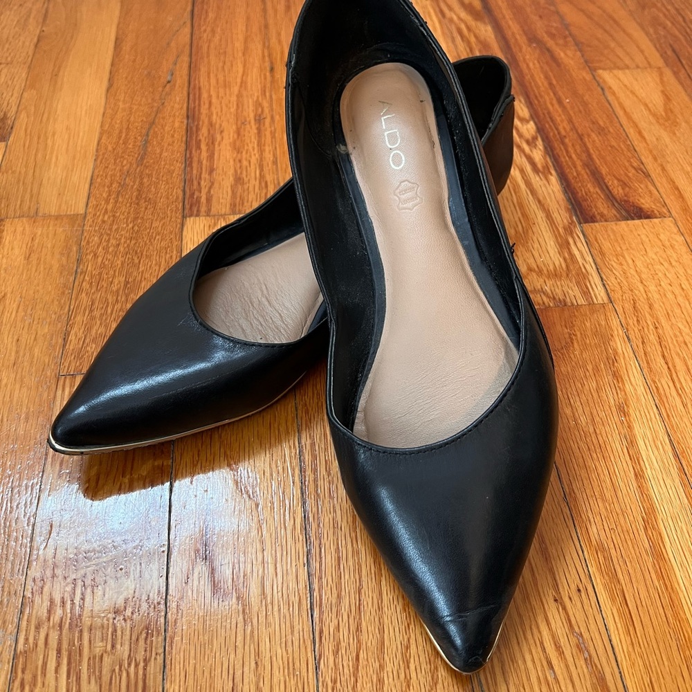 Aldo Flats. Black with Gold Rim. Size 11